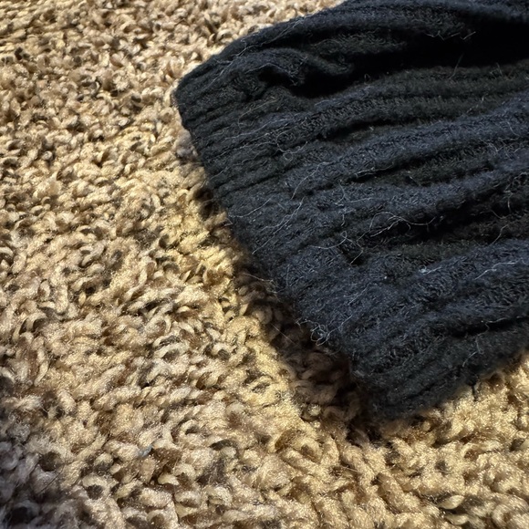 Lulu's Black Ribbed Long Sleeve Tee - Picture 3 of 4